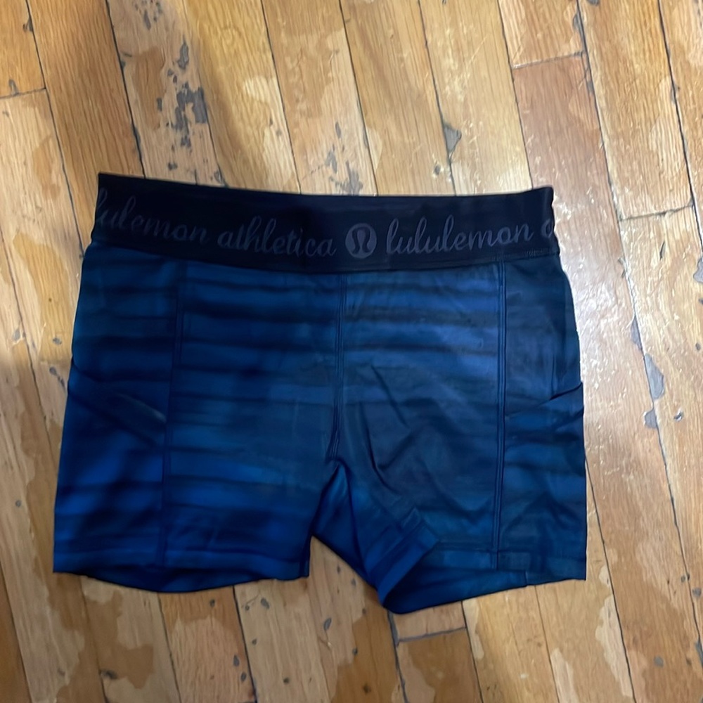 Bike shorts with pockets